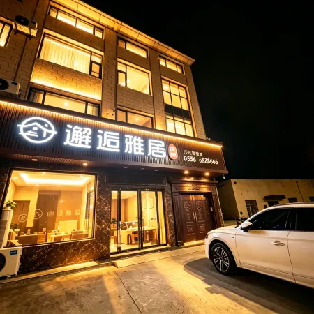 Encounter Elegant Residence