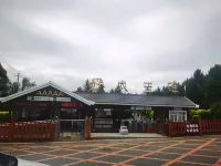 Ji'an Guomen Hotel (Yalu River Guomen Scenic Area) - Mountain view