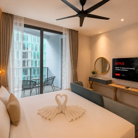 Assana Seaview Suites | 1 min Doorstep to Beachfront (Pantai Cenang & Pantai Tengah), Langkawi