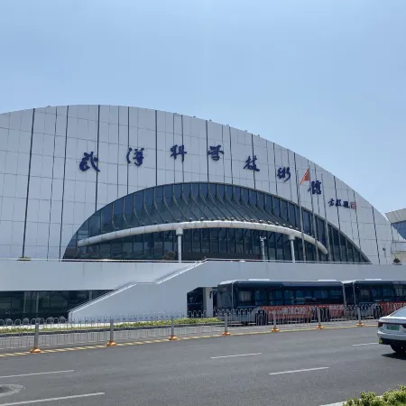 Yiting Hotel (Jianghan Road Pedestrian Street Union Hospital Branch)