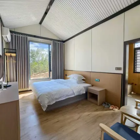 Heping Tanghu Wenquan Hotel