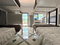 Whost Hotel y Hostal - 2-Star