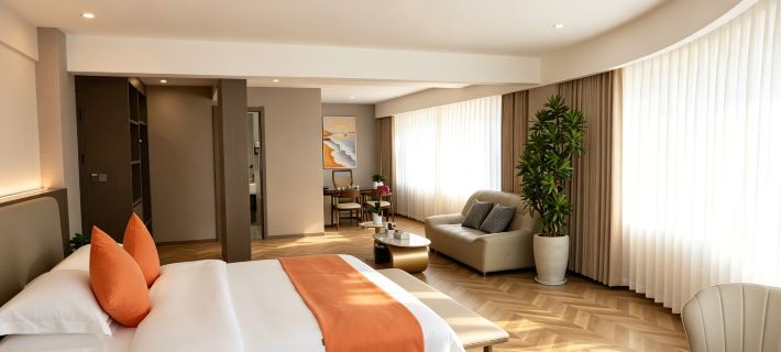 Rendao Hotel (Zhaotong Shengeng Park Hejing Plaza) โรงแรมในจ้าวทง
