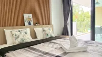 My Home Villa Phangnga - Parkplatz