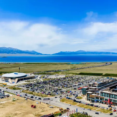 LAVANDE Hotel(Sayram Lake Tourist Center)