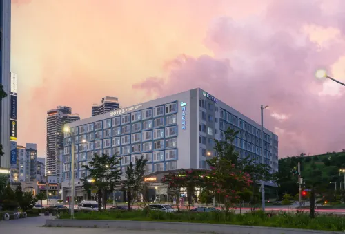 Firstcity Hotel Yeosu - 3-نجوم