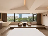 Spring Breeze Ten Miles Homestay (Ruitai Times Square) - เปิดใหม่