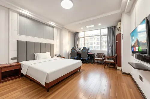 Topological E-sports Homestay (Miluo Station) - เปิดใหม่