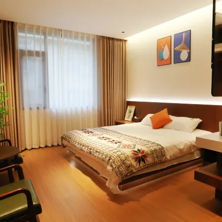 Guoke Apartment (Ningxiang People's Hospital Feicui Lake International Plaza)