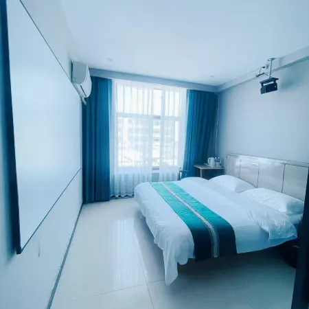 Lingshou Yueting Hotel