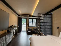FUMO HOTEL - Bergblick