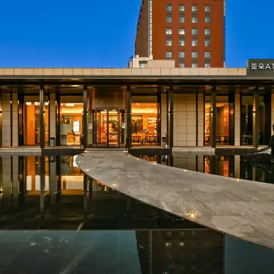 Atour Hotel (Beijing Guomao Chaoyang Joy City ) Hotels near Qingnianlu Station
