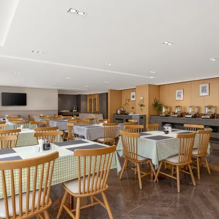 Huanxi S Hotel (Jintang Wanda Plaza)