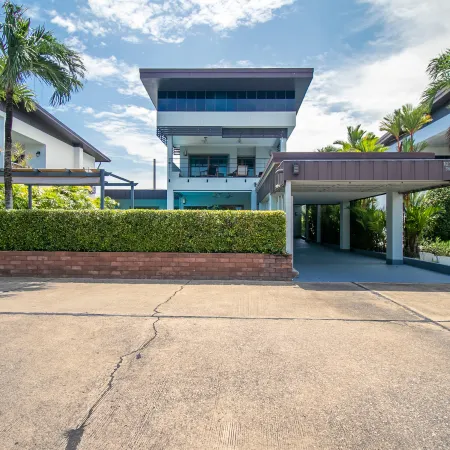 SeaBreeze Residence Mae Phim