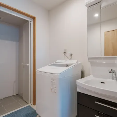 Xiheyuan | Spacious 200sqm Japanese Modern Villa Up to 14 Guests Free Parking