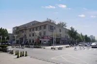 Xinzheng Beiyuan Famous Hotel Hotel in zona Henan Mechanical and Electrical Vocational College