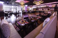 EPIC SANA Luanda Hotel - bar