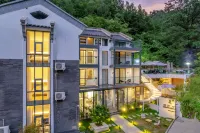 Lisu B&B (Laojunshan Yunjing Cableway Branch 1) Hotel a Luanchuan