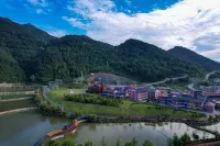Nanzhuo Kanlong Courtyard - Mountain view