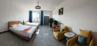 Gongliu Shisanju Homestay