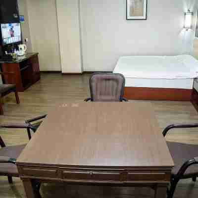 臨湘和富商務酒店 Rooms