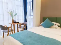 Yangshuo West Street Aegean Homestay