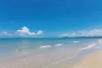 Haizhong Hotel (Sanya Bay Coconut Dream Corridor)