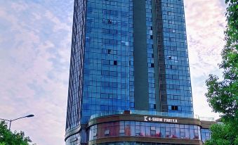 Chongqing Yuman Hotel (Wanzhou Yixin Plaza)