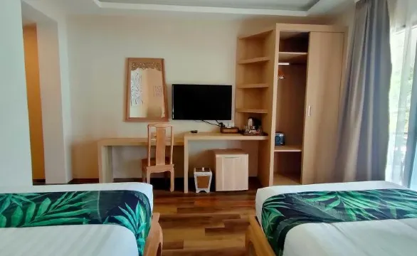 ซูพีเรีย ห้องทวิน วิวถนน