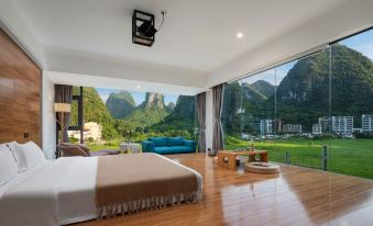 1Q84 Tree HostelYangshuo 1Q84 Yijia Homestay (Songcheng Qiangu Scenery District Branch)