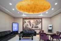 Yuebanwan Hotel (Fat Donglai at Xuchang Railway Station)