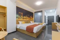Xishuangbanna Jinghong Kaiji Business Hotel (Gasa Airport High-speed Railway Branch)