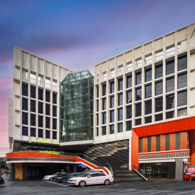 Mcsrh Hotel (Chengdu Jiuyanqiao) Hotels near جامعة سيتشوان