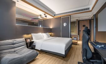 i Electronic Sports Hotel (Shaoxing Keqiao Town Yintai)