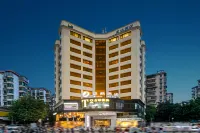 Insail Hotel ( Guangyuanxincun Jingtai Pedestrian Street Guangzhou) Hotel dekat Mawu Commercial Food Street