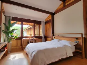 SIHAI HOUSE