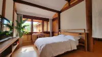 SIHAI HOUSE