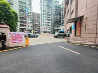 Huaxia Conifer Hotel - موقف سيارات