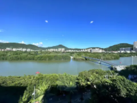 雲澗智能酒店（三亞商品街臨春河店）