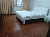 Auspicious Hotel
