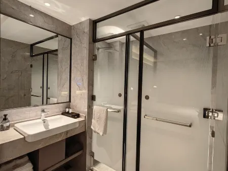 Ya'an Hotel (Congjiang Branch) Отели рядом с достопримечательностью «Сяо Хуан-Сун»