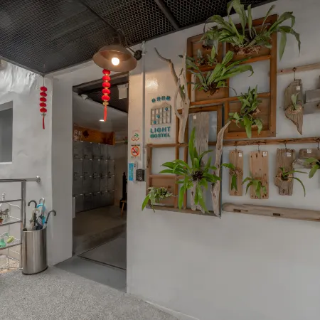 Light Hostel Chiayi Отели рядом с достопримечательностью «Chiayi Cultural And Creative Industries Park»