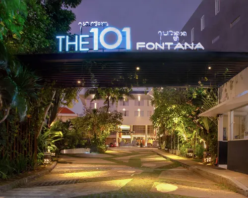 THE 1O1 Bali Fontana Seminyak Hotels near Dewi Sri