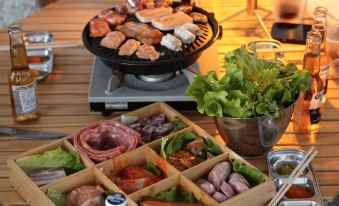 Qulang Sea View Tent B&B