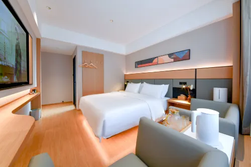 LAN·Qiangju Homestay (2 Courtyard)