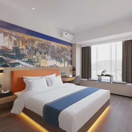 Dongchen Hotel (Lixin Wuyi Square Traditional Chinese Medicine Hospital)