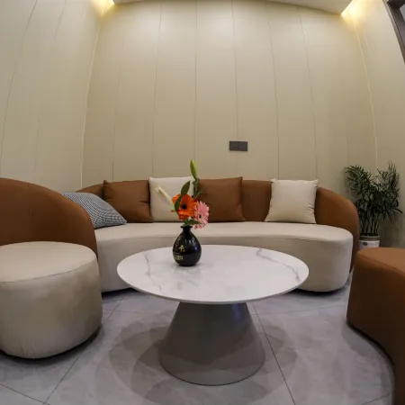 Huayi Hotel (Weinan Banquan Town Government Branch)