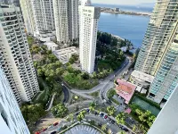 Leisure 1Bedroom Balcony Suites Gurney Hotels in Northeast Penang Island