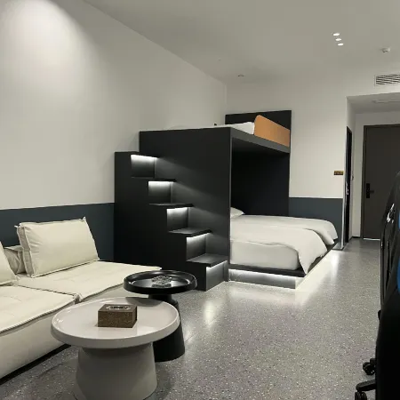 Star Trail esports Hotel