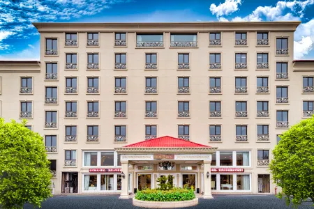 Longhushan Huaquan Boutique Hotel Отели рядом с достопримечательностью «Геологический парк Эль-Нос»